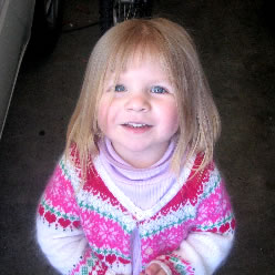 See what we mean about Elise Davis being cute?